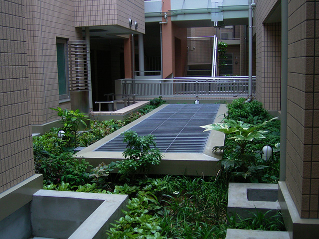 2007年　東京都　マンション外構・造園
